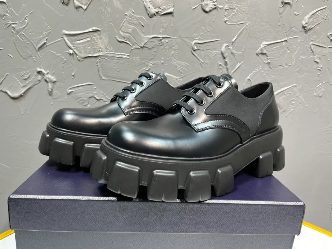 Men's shoes 💰780💰 🔥🔥🔥Upgraded version 2025 new prada Prada lace-up derby shoes l round-toe spliced ​​loafers, developed one-to-one with the original version, one-to-one private molding of the outsole, the fabric is made of imported open-edge beads, lining cowhide, foot-pad cowhide, sole height 5cm, outsole original rubber foam sole, code number 39-46